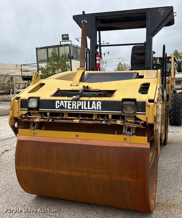 image for item ET7382 2006 Caterpillar CB-534D double drum vibratory roller