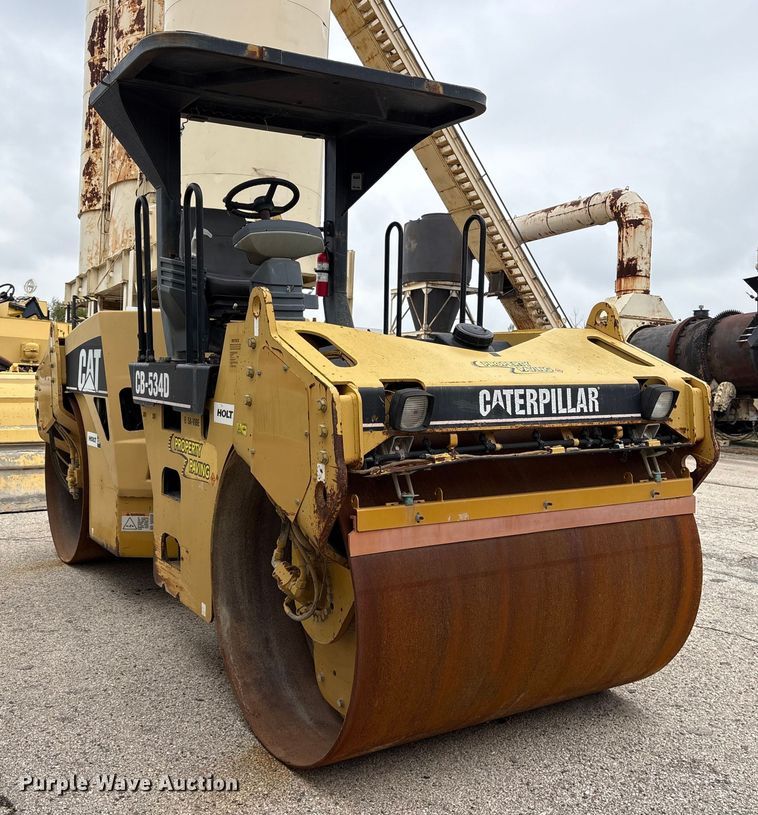 image for item ET7382 2006 Caterpillar CB-534D double drum vibratory roller