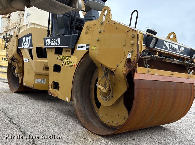 image for item ET7382 2006 Caterpillar CB-534D double drum vibratory roller