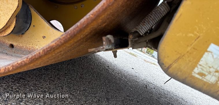 image for item ET7382 2006 Caterpillar CB-534D double drum vibratory roller