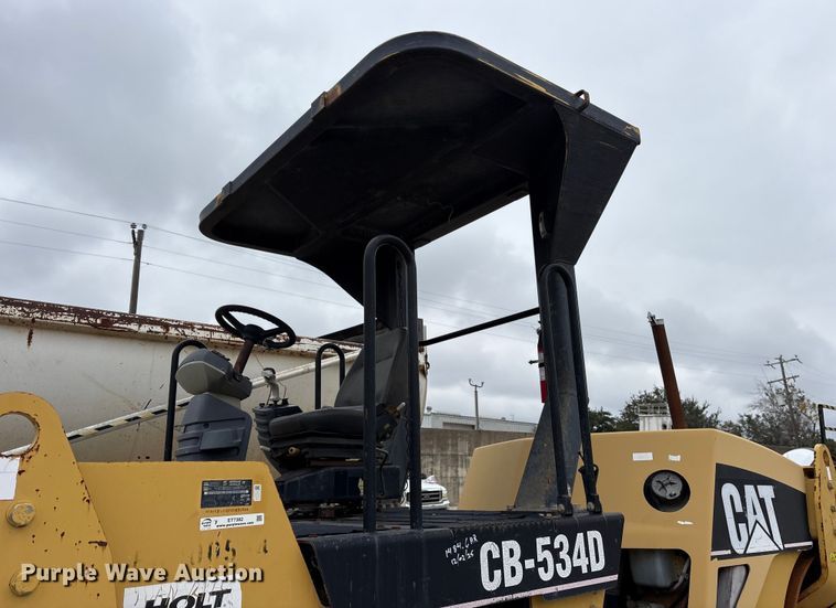 image for item ET7382 2006 Caterpillar CB-534D double drum vibratory roller
