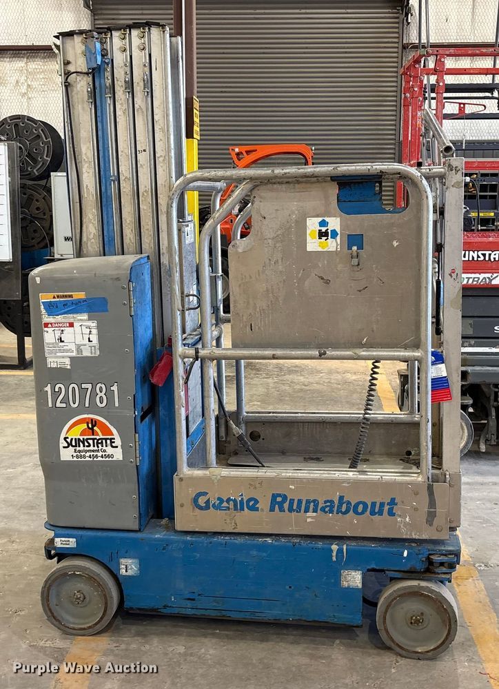 image for item ET7495 2013 Genie GR-20 vertical lift