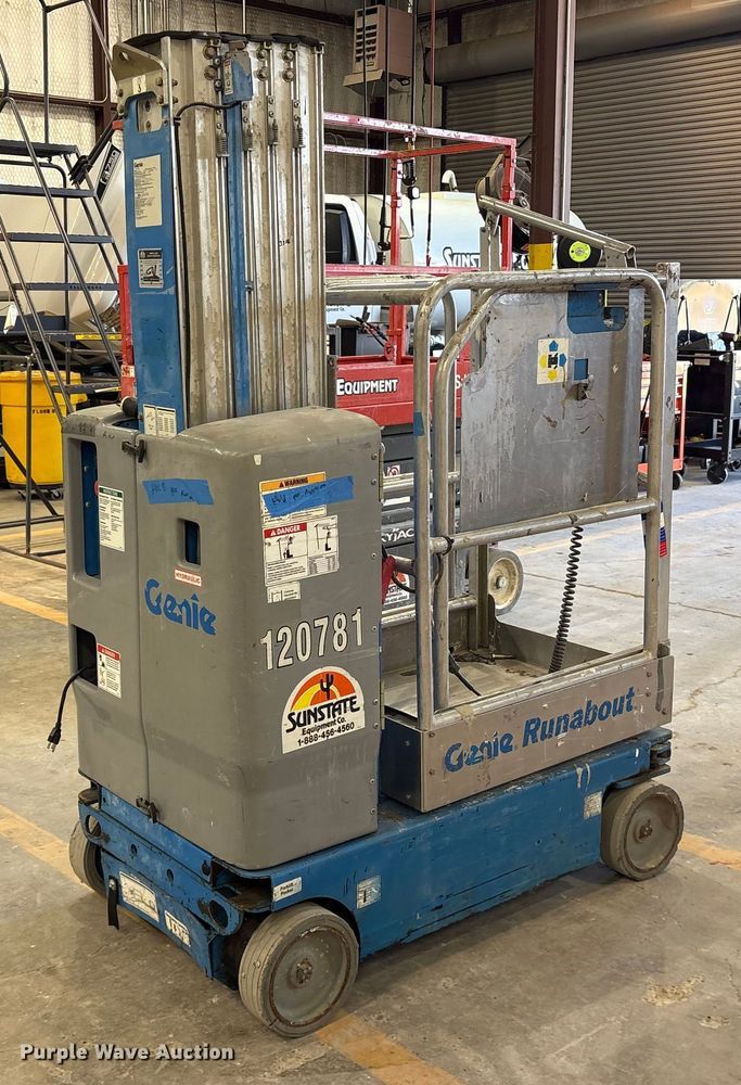 image for item ET7495 2013 Genie GR-20 vertical lift