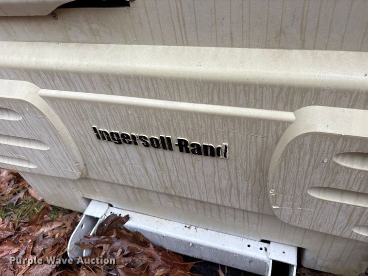 image for item ET7498 2009 Ingersoll Rand P185WJD air compressor