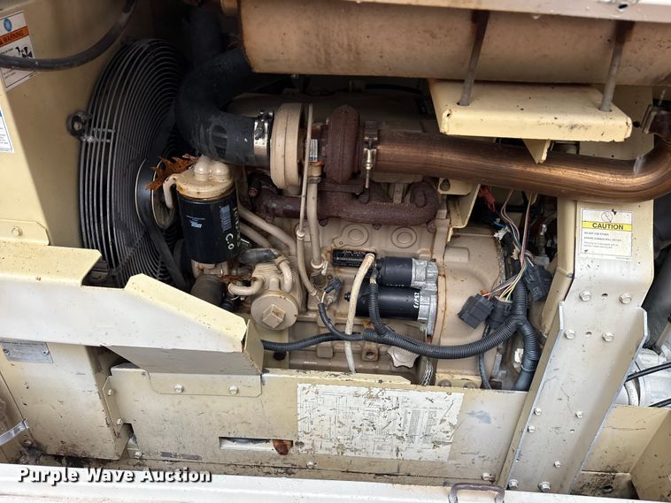 image for item ET7498 2009 Ingersoll Rand P185WJD air compressor