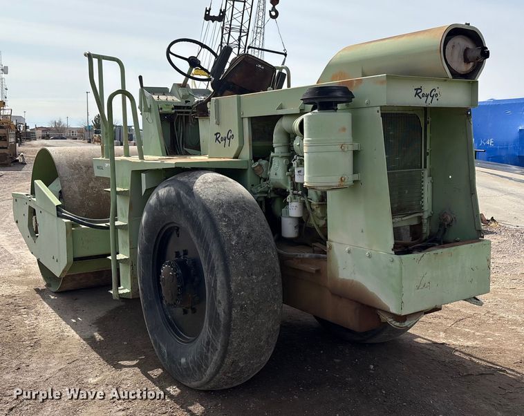 image for item EU4825 Ray Go Rascal single drum vibratory roller