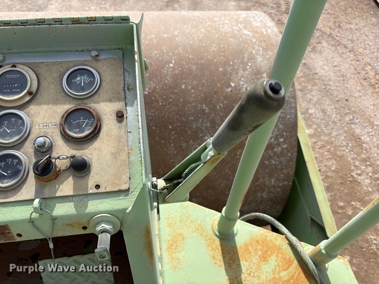 image for item EU4825 Ray Go Rascal single drum vibratory roller