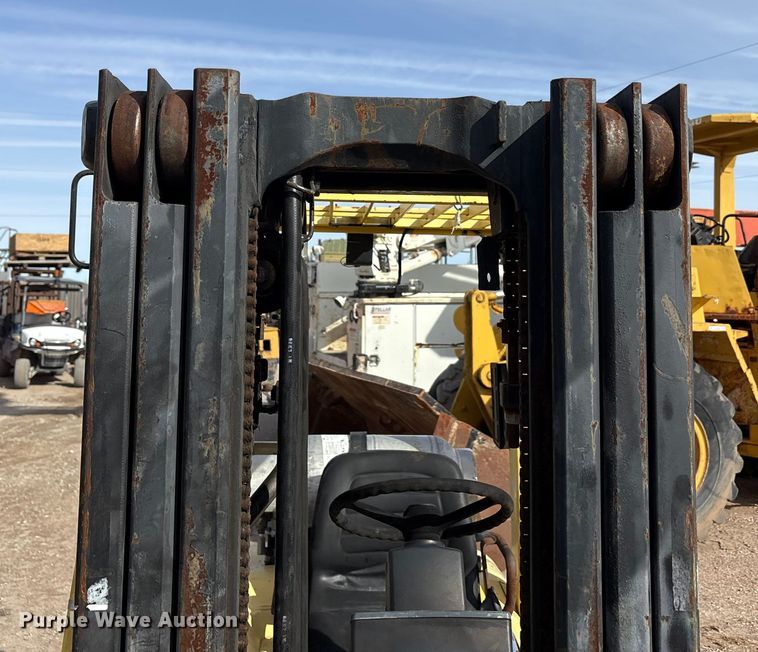 image for item EU4826 Hyster S50XM forklift