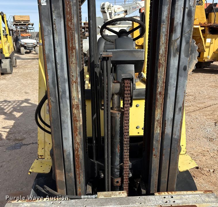 image for item EU4826 Hyster S50XM forklift