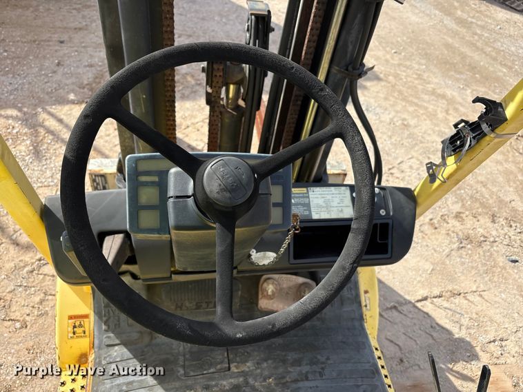 image for item EU4826 Hyster S50XM forklift