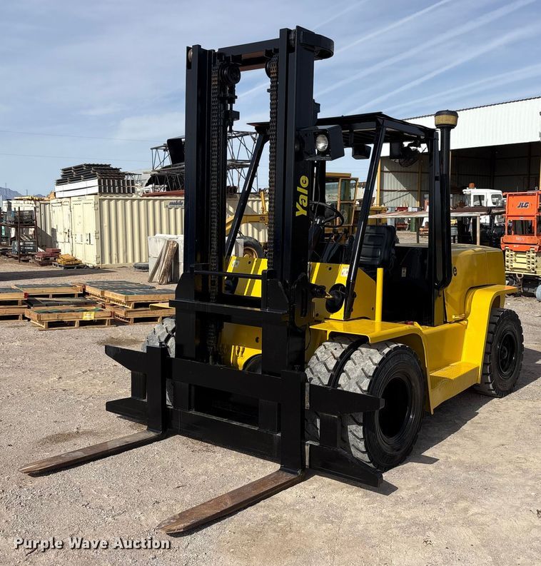 image for item EU4827 Yale GDP155CANPBV108 forklift