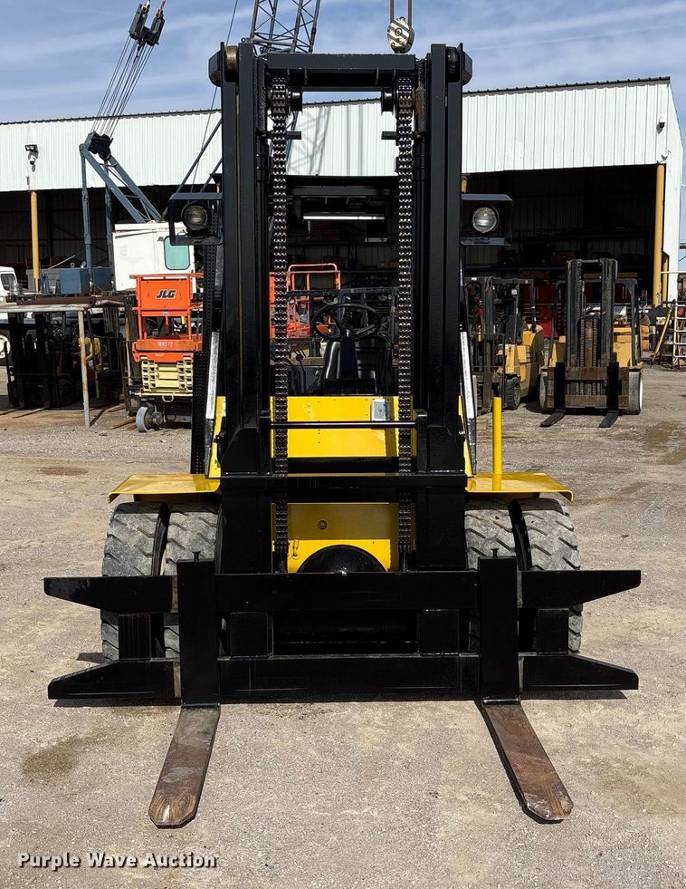 image for item EU4827 Yale GDP155CANPBV108 forklift