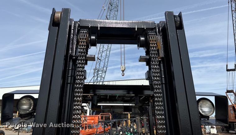 image for item EU4827 Yale GDP155CANPBV108 forklift