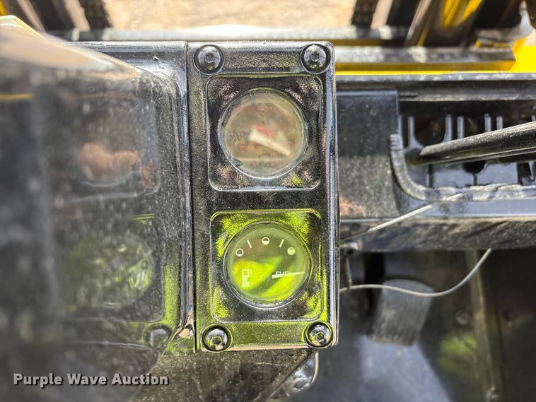 image for item EU4827 Yale GDP155CANPBV108 forklift