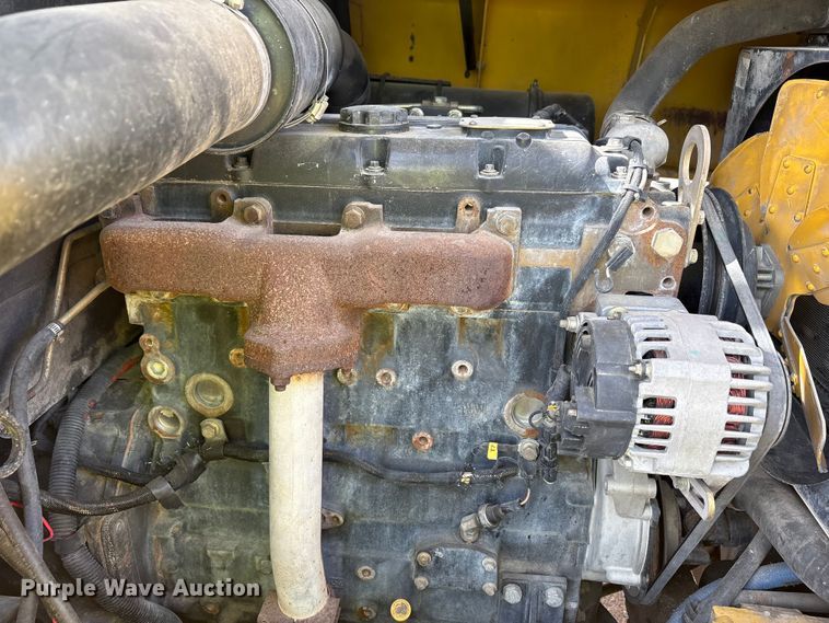 image for item EU4827 Yale GDP155CANPBV108 forklift