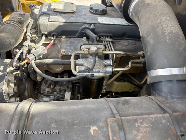 image for item EU4827 Yale GDP155CANPBV108 forklift