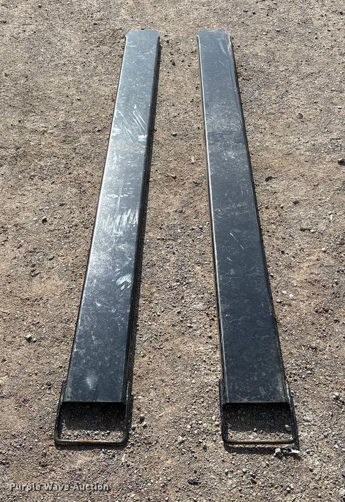 image for item EU4827 Yale GDP155CANPBV108 forklift