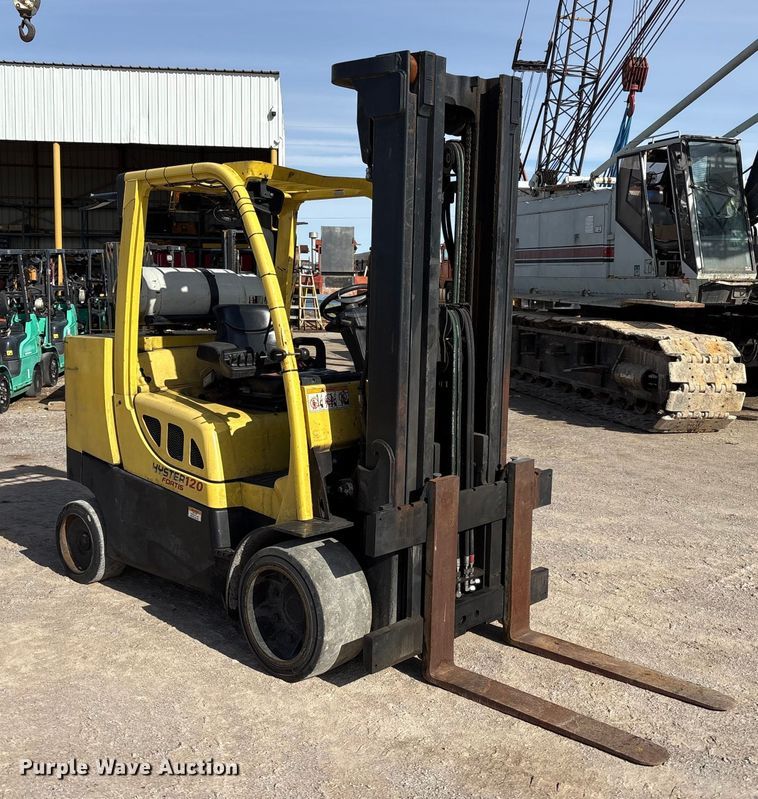 image for item EU4828 Hyster S120FT forklift