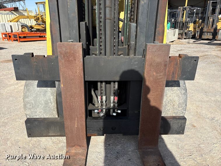 image for item EU4828 Hyster S120FT forklift