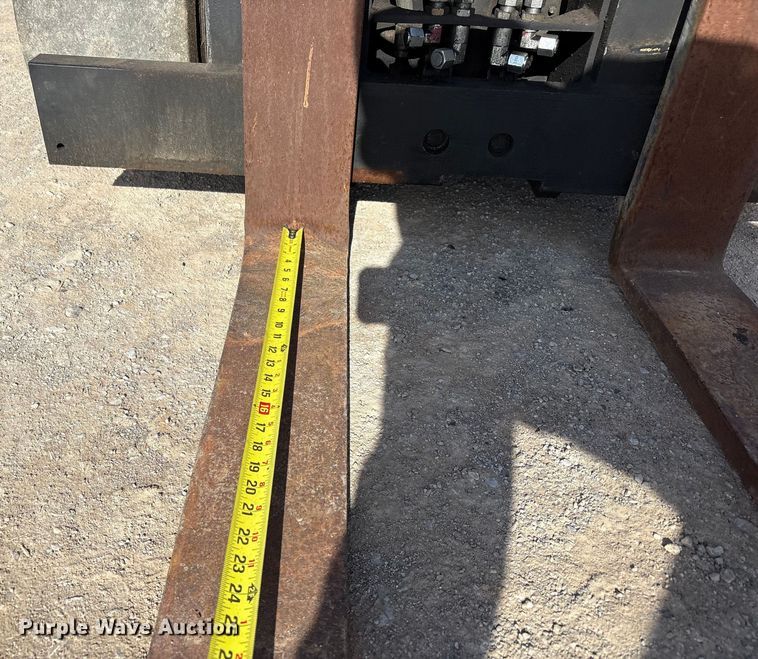 image for item EU4828 Hyster S120FT forklift