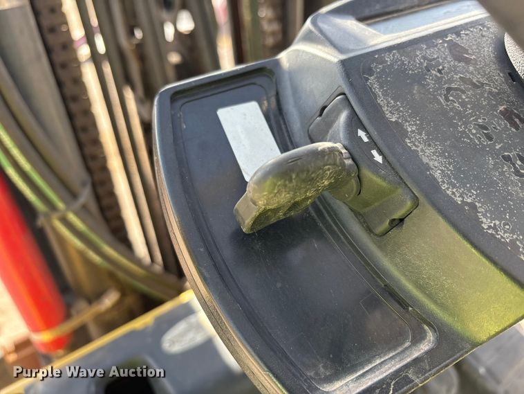 image for item EU4828 Hyster S120FT forklift