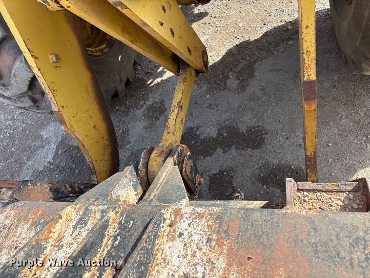 image for item EU4829 Komatsu WA200-1 wheel loader