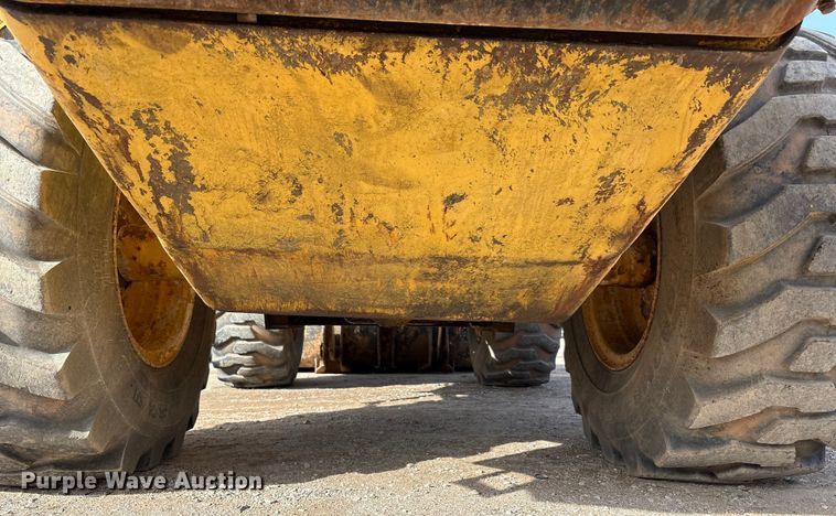image for item EU4829 Komatsu WA200-1 wheel loader