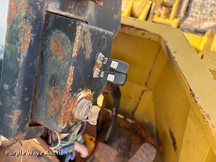 image for item EU4829 Komatsu WA200-1 wheel loader