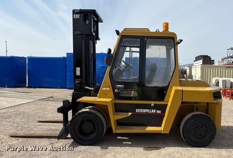 image for item EU4830 Caterpillar DP70 forklift