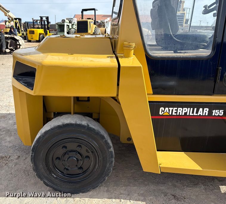 image for item EU4830 Caterpillar DP70 forklift