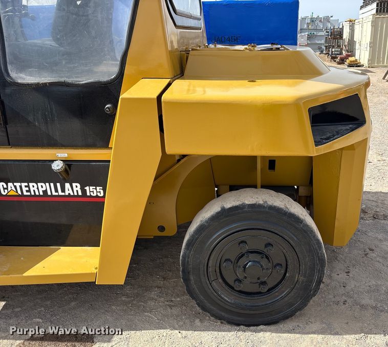 image for item EU4830 Caterpillar DP70 forklift