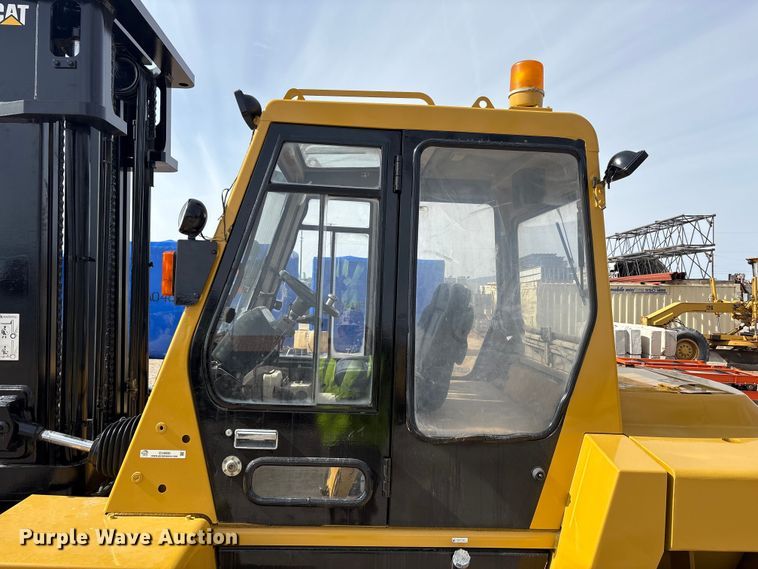image for item EU4830 Caterpillar DP70 forklift