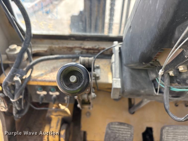 image for item EU4830 Caterpillar DP70 forklift