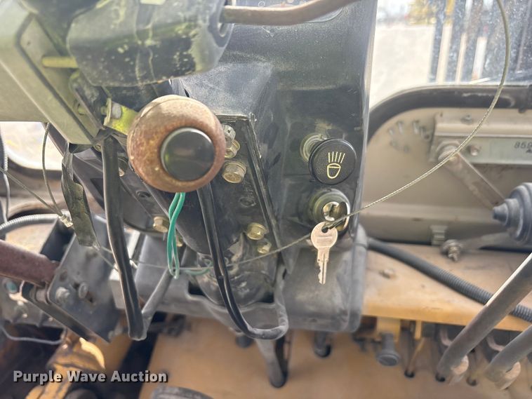 image for item EU4830 Caterpillar DP70 forklift