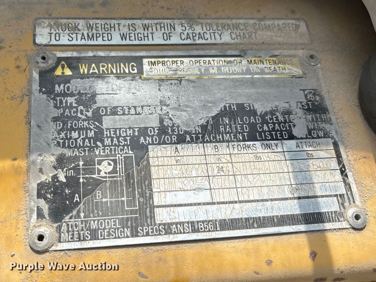 image for item EU4830 Caterpillar DP70 forklift