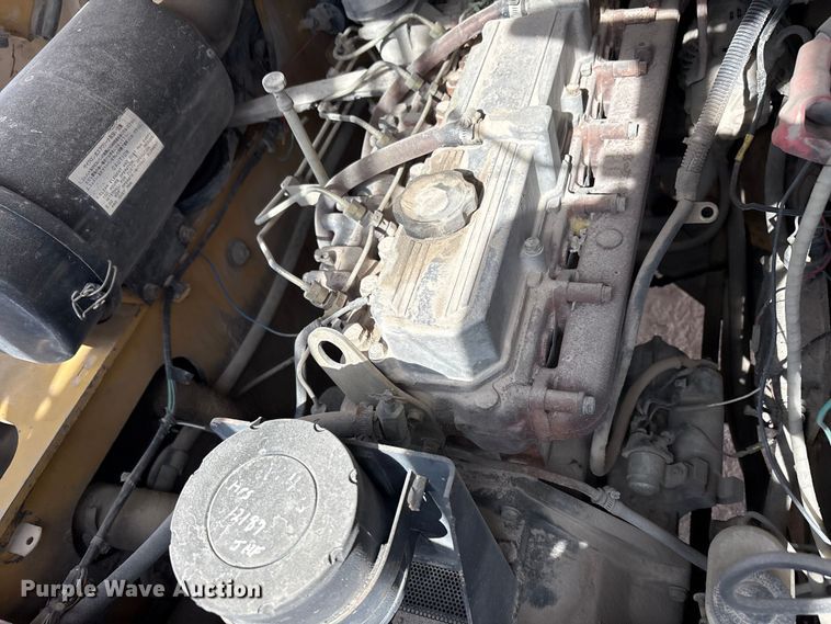 image for item EU4830 Caterpillar DP70 forklift