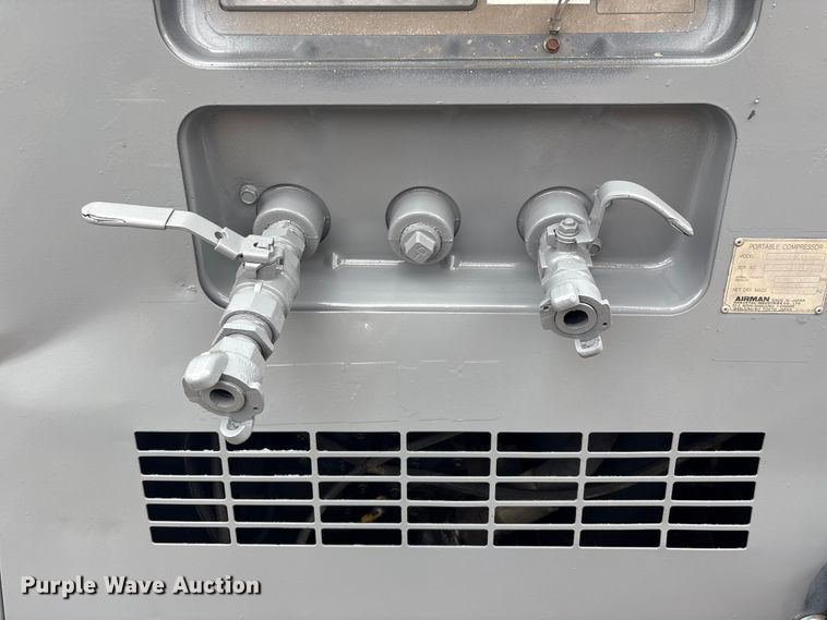 image for item EU7147 Airman PDS185S air compressor