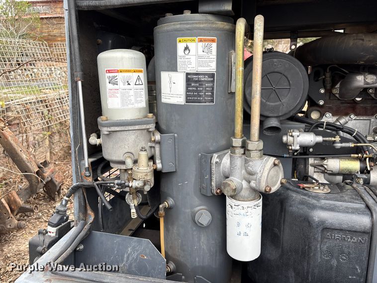 image for item EU7147 Airman PDS185S air compressor