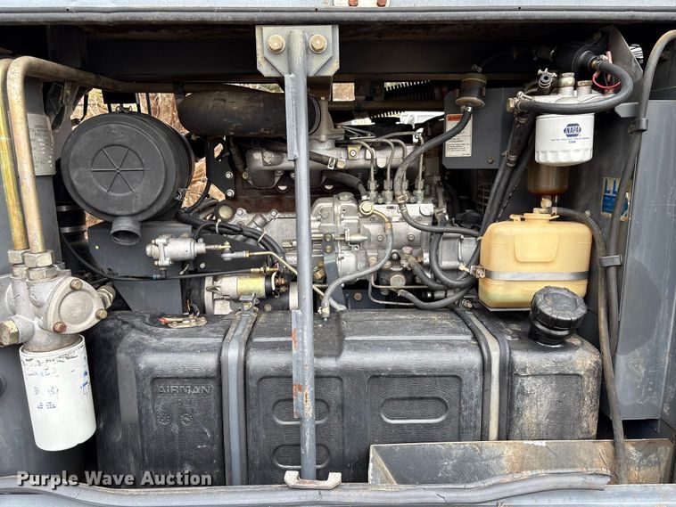 image for item EU7147 Airman PDS185S air compressor