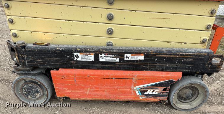 image for item EU7335 2020 JLG ES1932 scissor lift
