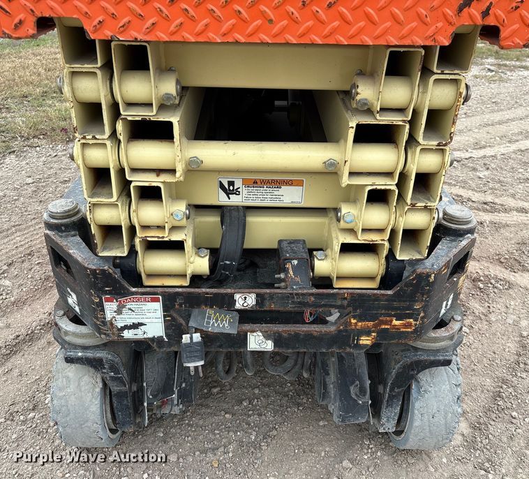 image for item EU7335 2020 JLG ES1932 scissor lift