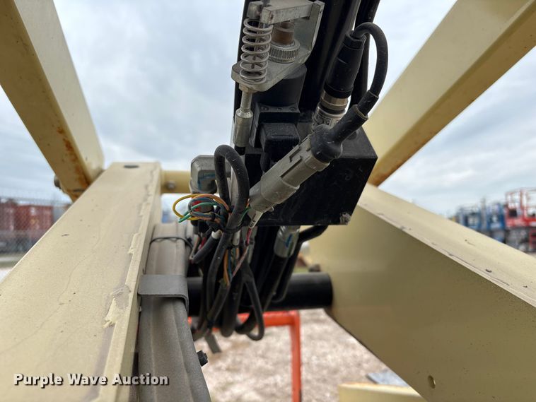 image for item EU7335 2020 JLG ES1932 scissor lift