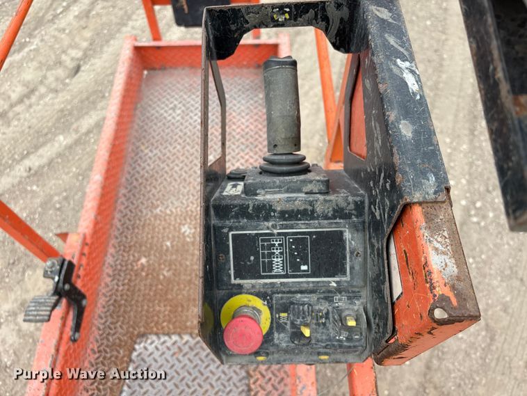 image for item EU7335 2020 JLG ES1932 scissor lift