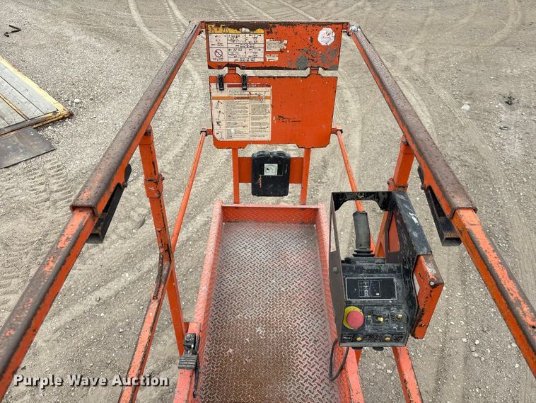 image for item EU7335 2020 JLG ES1932 scissor lift