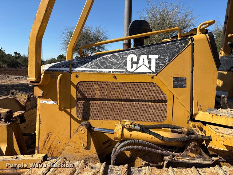 image for item EU7353 2007 Caterpillar D5G LGP dozer