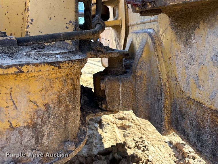 image for item EU7353 2007 Caterpillar D5G LGP dozer