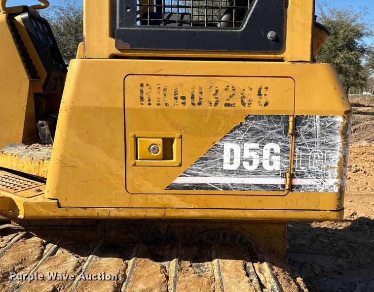 image for item EU7353 2007 Caterpillar D5G LGP dozer