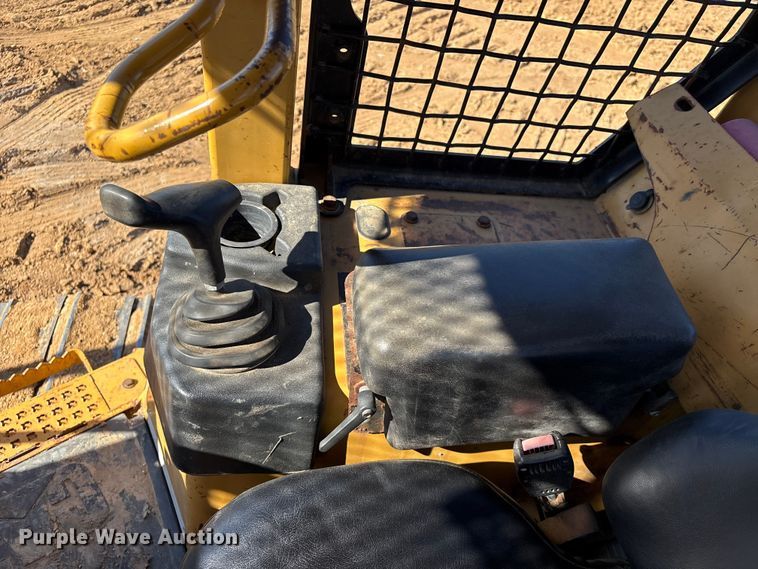 image for item EU7353 2007 Caterpillar D5G LGP dozer