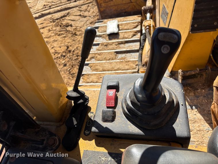 image for item EU7353 2007 Caterpillar D5G LGP dozer