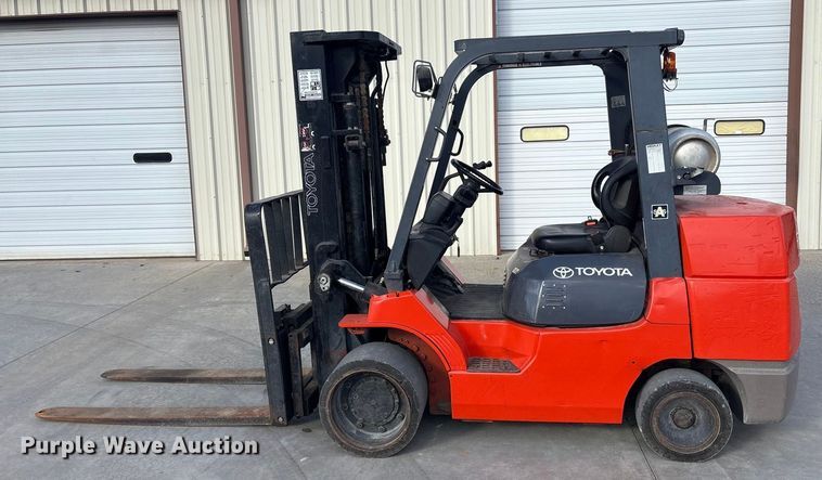 image for item EV2651 Toyota 7FGCU45 forklift